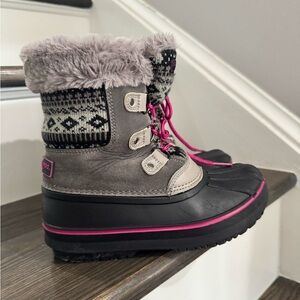 London Fog Collection Girl's Tottenham Black Pink Duck Boots Snow Boots Size 2